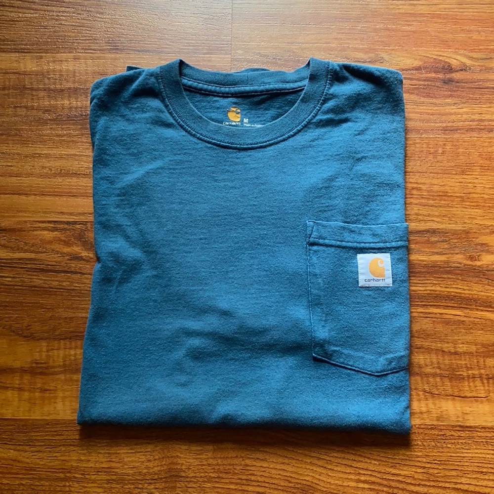 Men’s Carhartt t-shirt